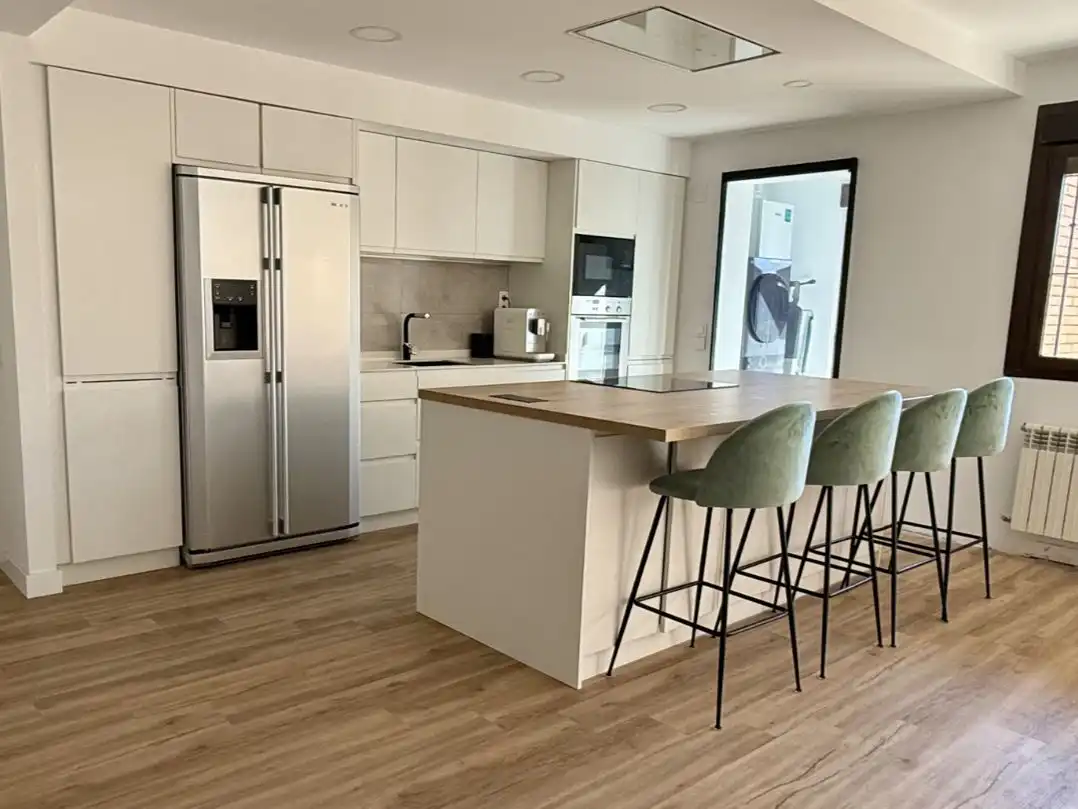 Flat for sale in Calle Castillo de Arévalo, 11, Europolis Kitchen of Flat for sale in Las Rozas de Madrid with Air Conditioner