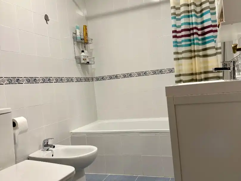 Flat for sale in Calle Rosales, 1, Arcos de la Frontera Bathroom of Flat for sale in Arcos de la Frontera with Air Conditioner and Terrace