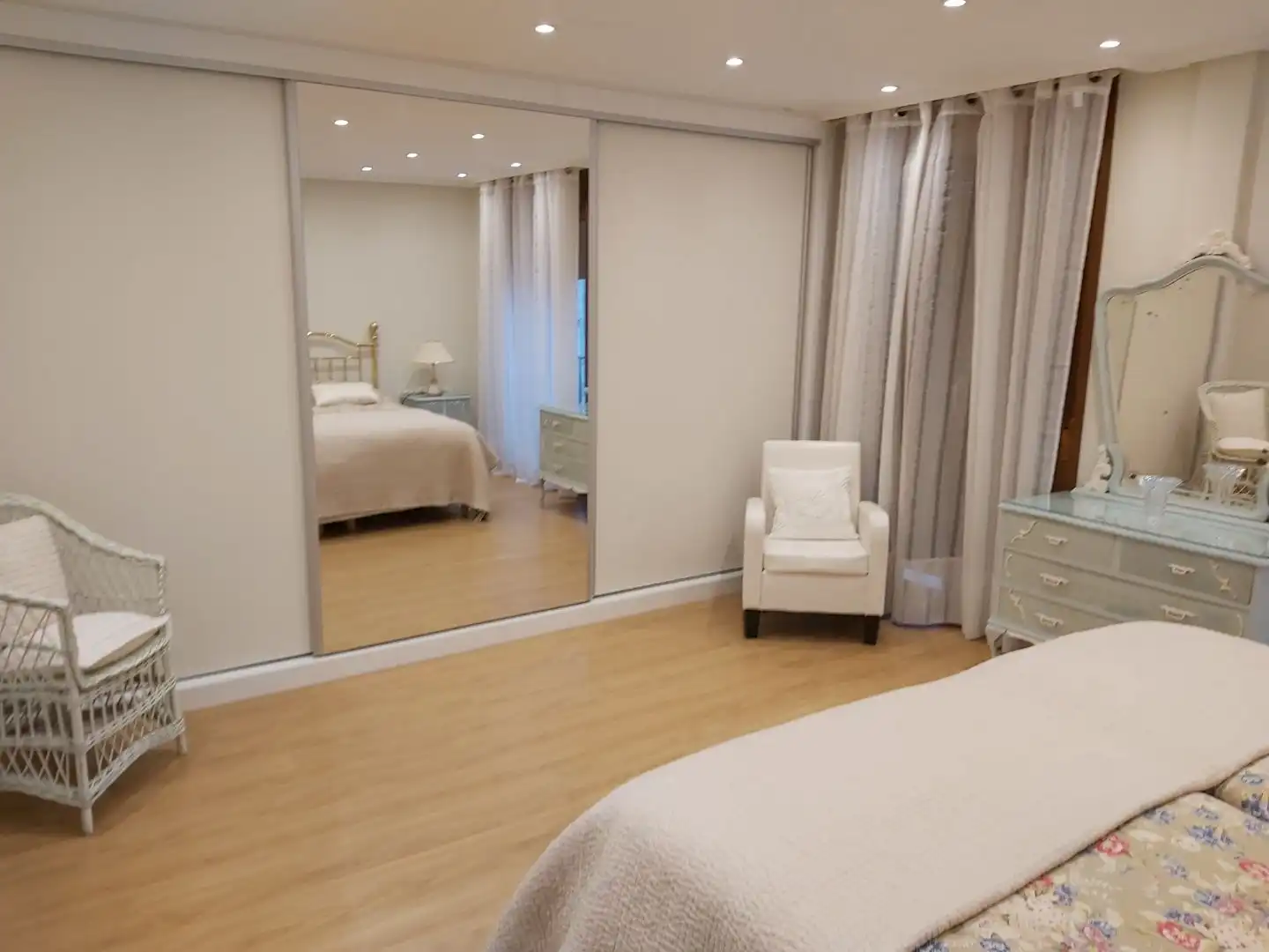 Habitación de Dúplex de alquiler en Briviesca con Calefacción, Parquet y Amueblado