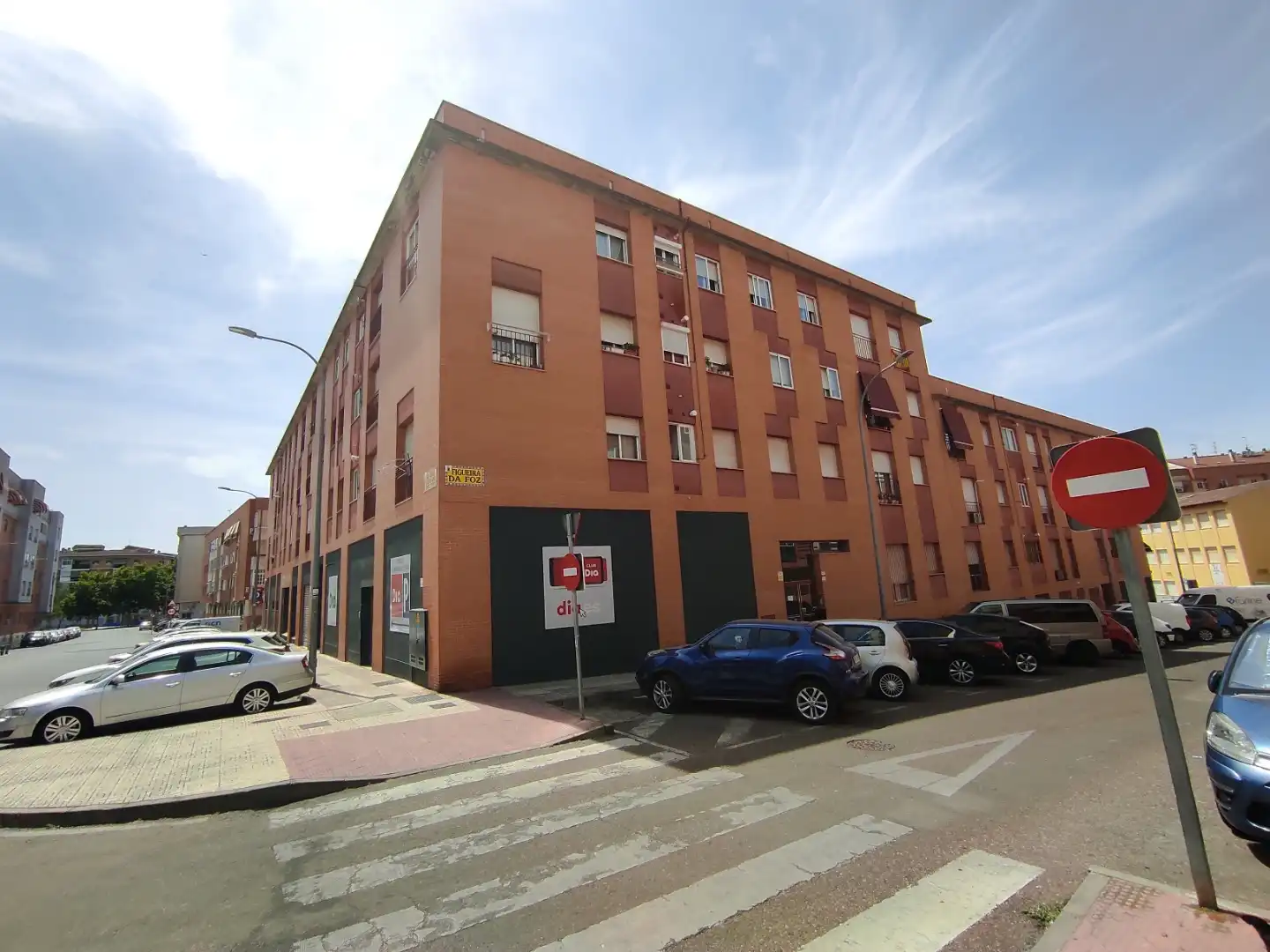 Piso en venta en Calle Figueira Da Foz, 3, La Estación Vista exterior de Piso en venta en Badajoz Capital con Aire acondicionado y Terraza