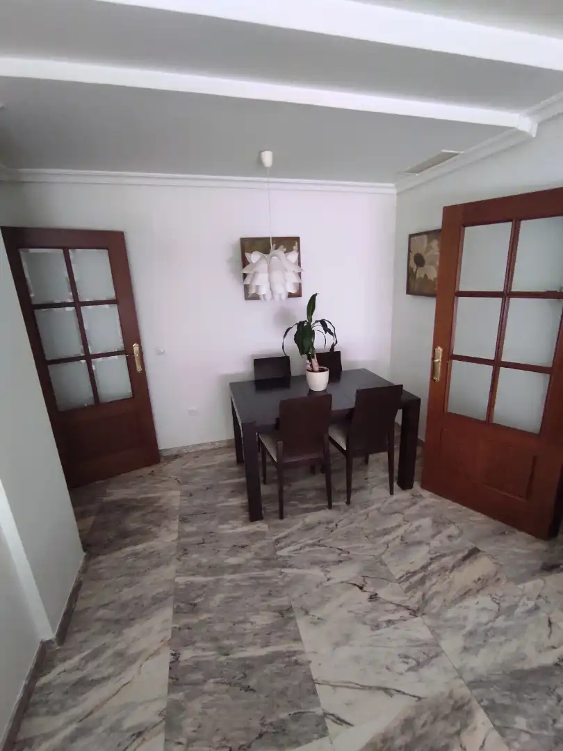 Piso en venta en Calle Figueira Da Foz, 3, La Estación Comedor de Piso en venta en Badajoz Capital con Aire acondicionado y Terraza