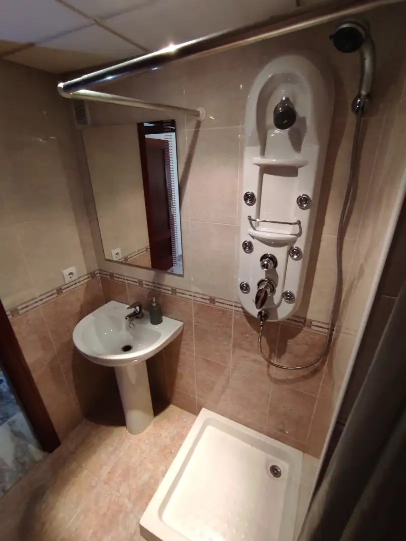 Piso en venta en Calle Figueira Da Foz, 3, La Estación Baño de Piso en venta en Badajoz Capital con Aire acondicionado y Terraza
