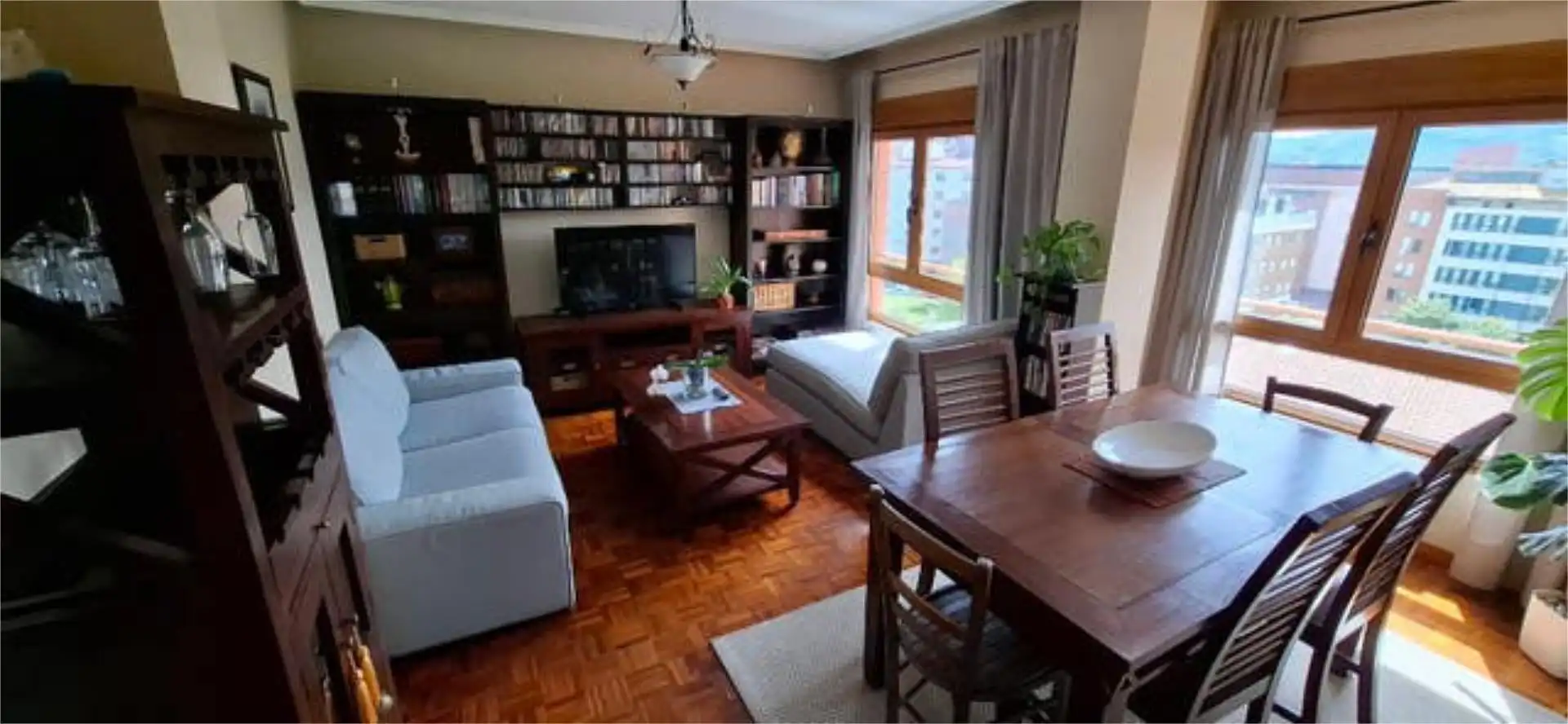 Sala de estar de Piso en venta en Siero con Calefacción, Trastero y Amueblado