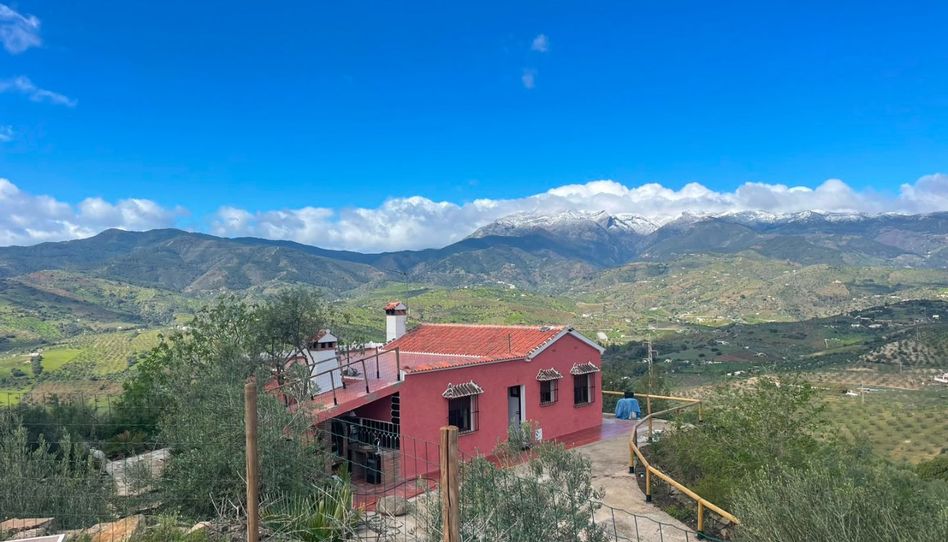 Finca rústica en venda a Camino Alto de Guaro, 23, Alozaina, Málaga - imatge 1 Foto 1 de Finca rústica en venda a Camino Alto de Guaro, 23, Alozaina, Málaga