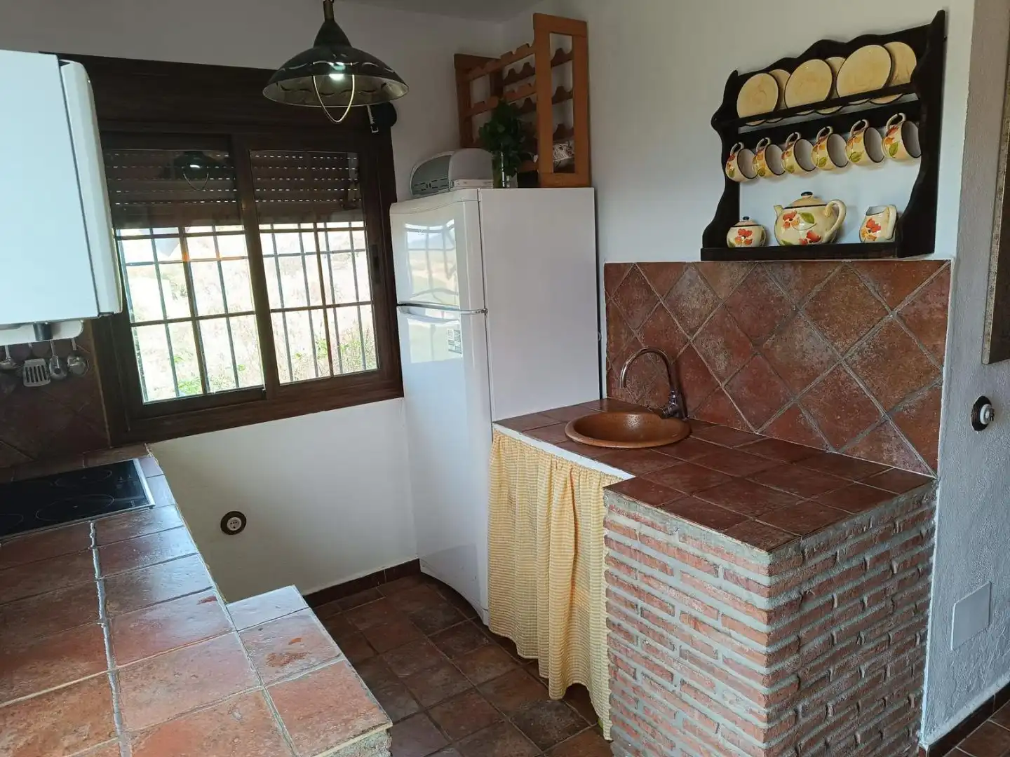 Finca rústica en venta en Camino Alto de Guaro, 23, Alozaina Cocina de Finca rústica en venta en Alozaina con Piscina