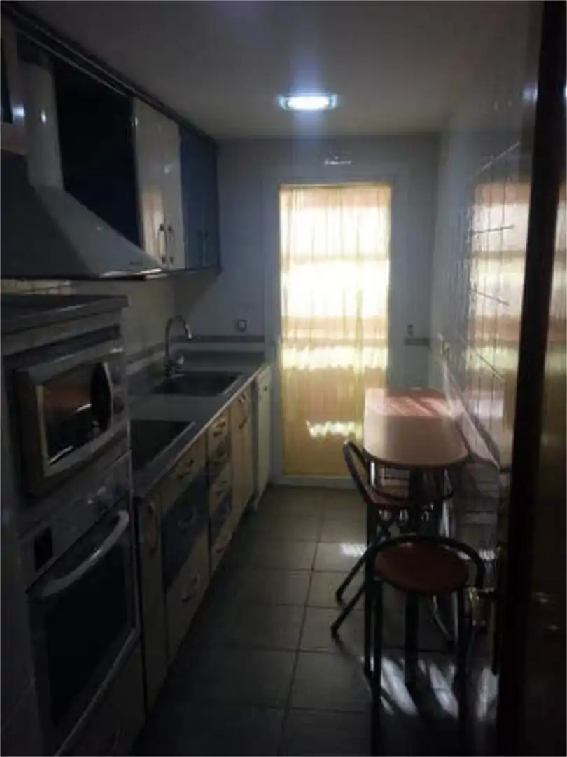 Piso de alquiler en Parque Manuel de Vega - Carretera de Ugena Cocina de Piso de alquiler en Illescas con Calefacción, Terraza y Trastero