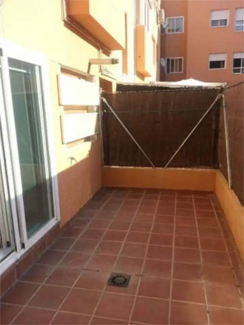 Piso de alquiler en Parque Manuel de Vega - Carretera de Ugena Terraza de Piso de alquiler en Illescas con Calefacción, Terraza y Trastero