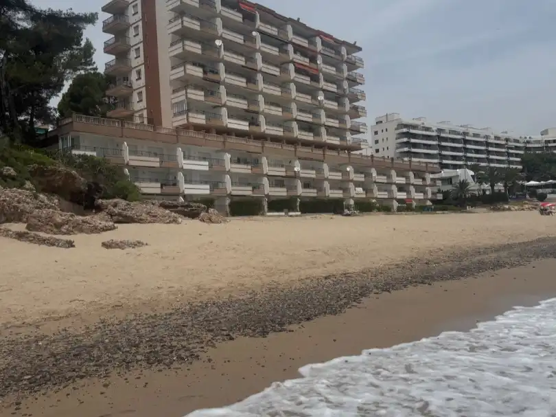 Flat for sale in Passeig Maritim, 33, Passeig Marítim Exterior view of Flat for sale in Mont-roig del Camp with Terrace, Swimming Pool and Balcony