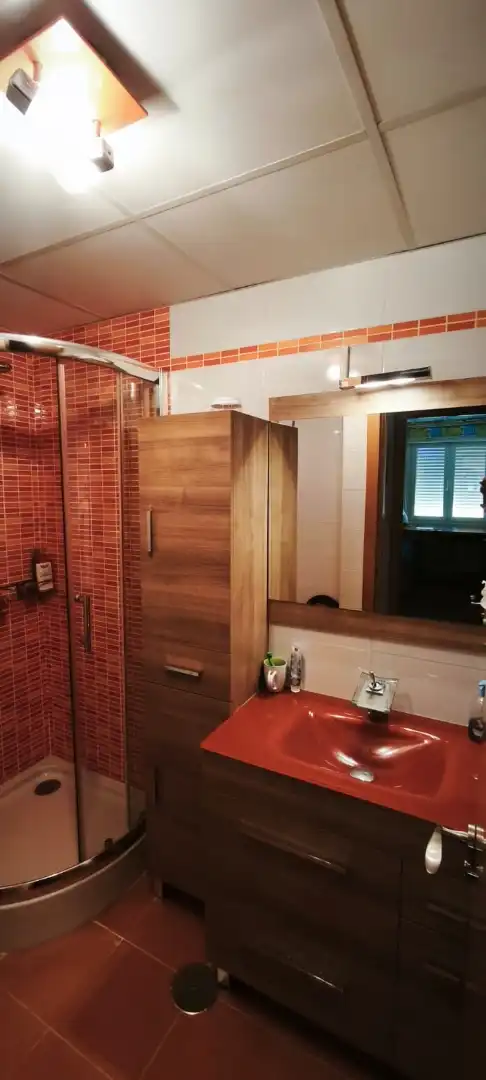 Flat for rent in Calle Calcio, 7, Butarque Bathroom of Flat for rent in Madrid Capital with Terrace and Swimming Pool