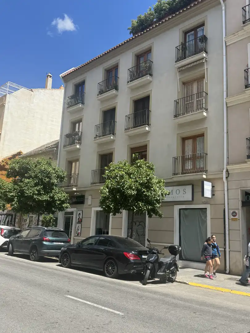 Vista exterior de Local de alquiler en Málaga con Aire acondicionado