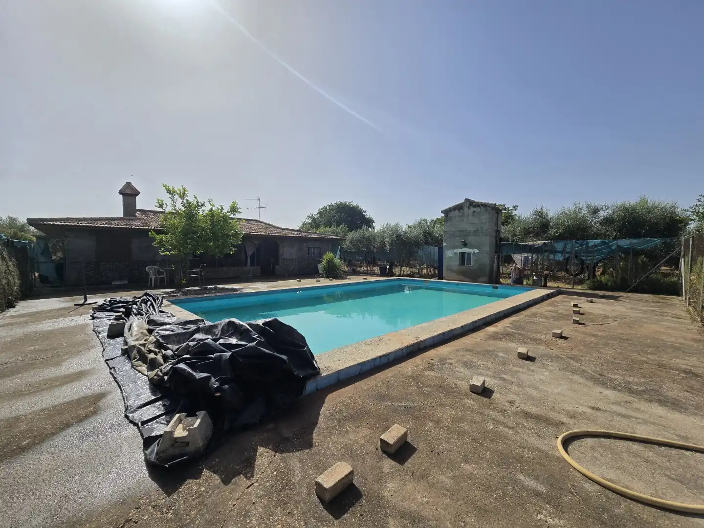 Finca rústica en venda a Calle la Ronda, 5, Écija Piscina de Finca rústica en venda en Écija amb Aire condicionat, Jardí privat i Terrassa