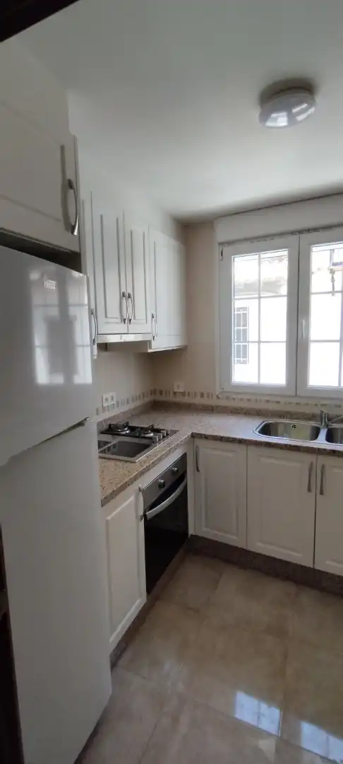 Cocina de Casa adosada de alquiler en Padul con Horno, Lavadora y Balcón