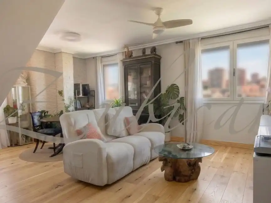 Sala de estar de Dúplex en venta en Santander con Terraza y Piscina