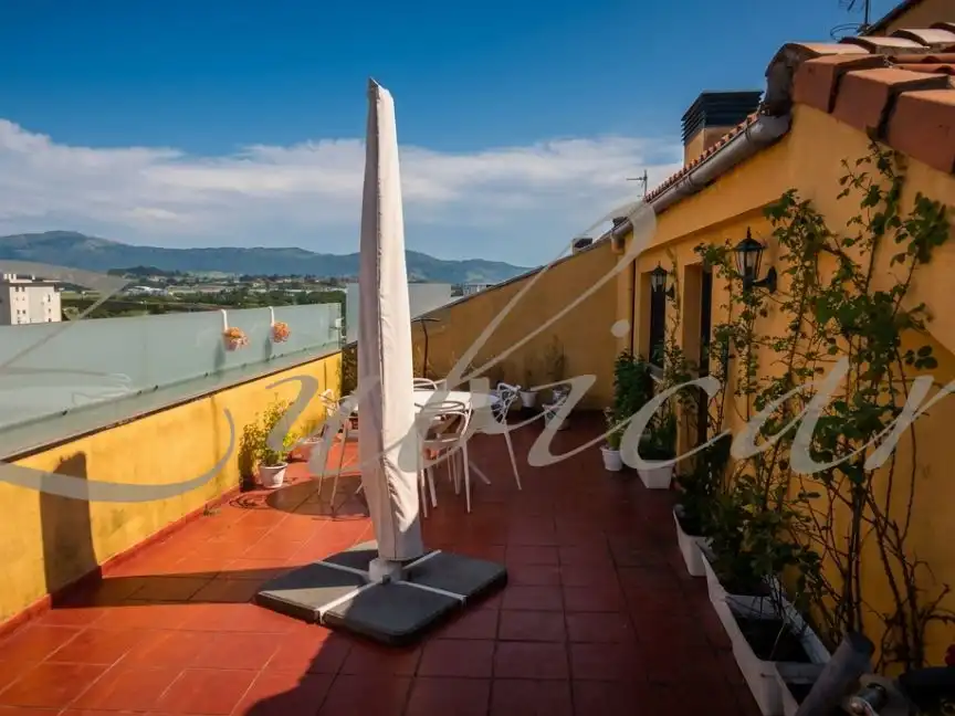 Terraza de Dúplex en venta en Santander con Terraza y Piscina
