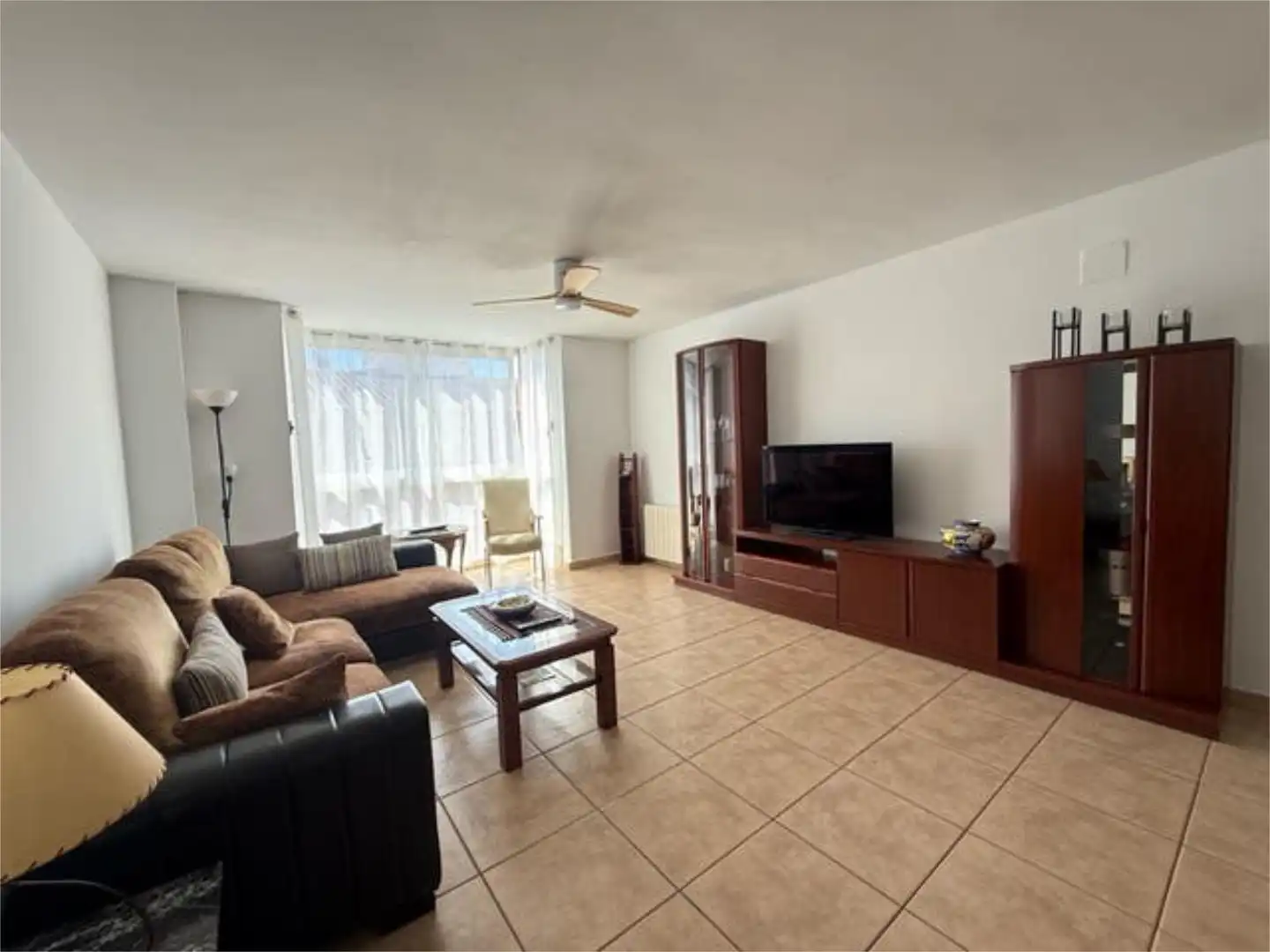 Piso de alquiler en Pueblo Sala de estar de Piso de alquiler en Benicasim / Benicàssim con Amueblado y Se aceptan mascotas
