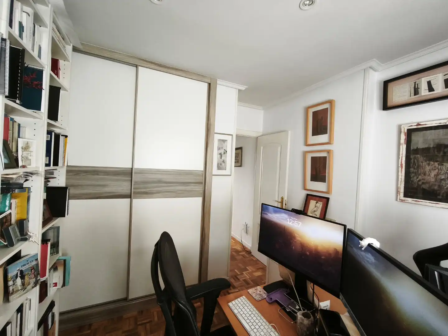 Piso en venta en El Caño - Maracaibo Habitación de Piso en venta en Las Rozas de Madrid con Aire acondicionado, Calefacción y Parquet