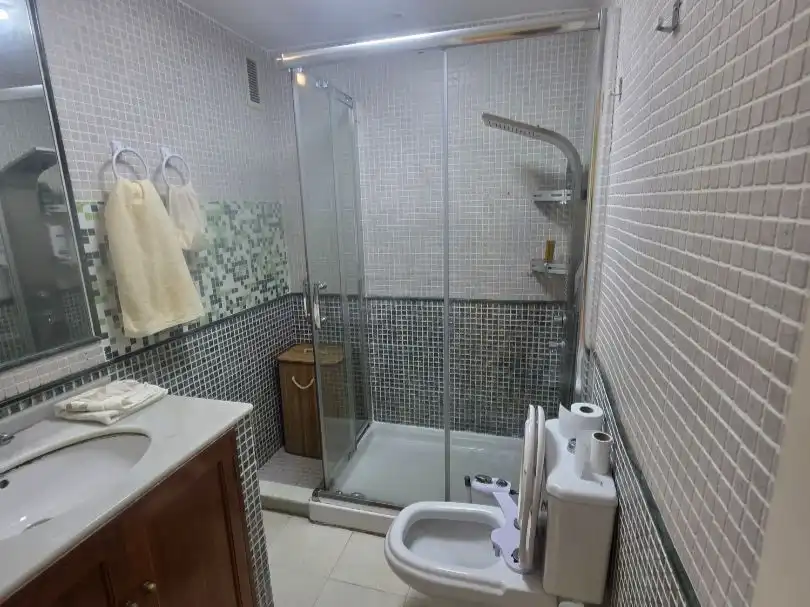 Flat for rent in Calle Córdoba, 37, Playa del Rincón Bathroom of Flat for rent in Rincón de la Victoria with Terrace, Furnished and Video intercom