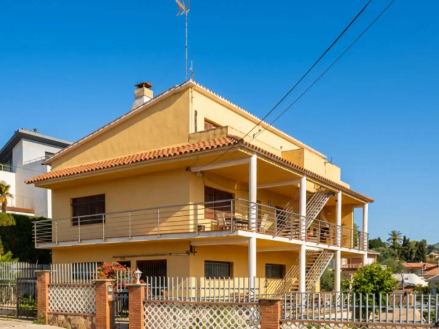 Apartamento de alquiler en Passeig dels Tarongers, 14, Mas Ram Vista exterior de Apartamento de alquiler en Badalona con Aire acondicionado, Calefacción y Parquet