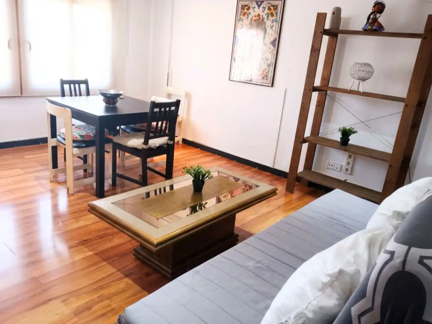 Apartamento de alquiler en Passeig dels Tarongers, 14, Mas Ram Sala de estar de Apartamento de alquiler en Badalona con Aire acondicionado, Calefacción y Parquet