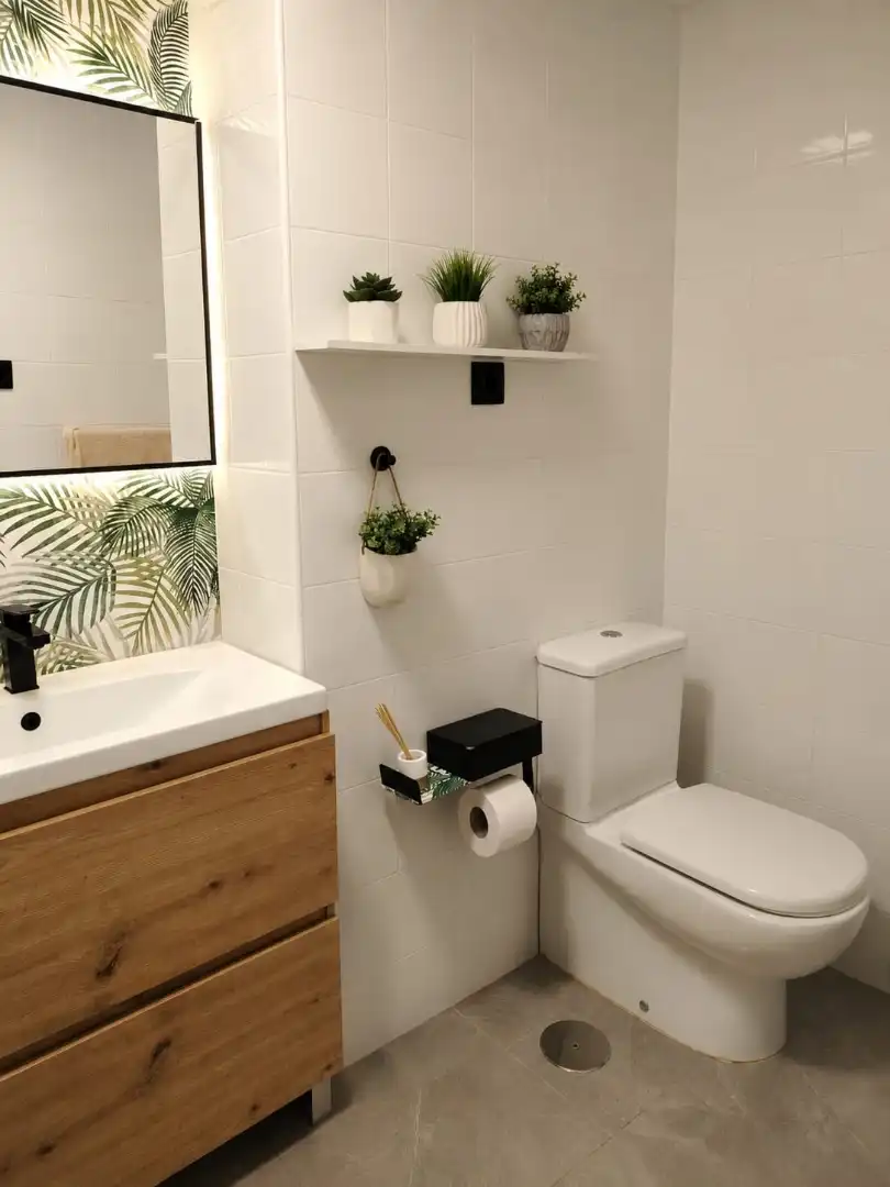 Flat for sale in Calle Ronda de Los Montes, 53, Albolote Bathroom of Flat for sale in Albolote with Air Conditioner and Balcony