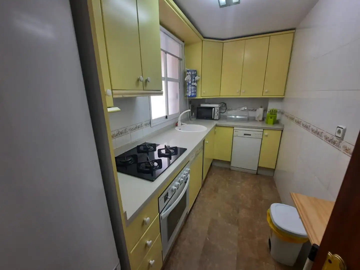 Flat for rent in Calle Siete de Mayo, 7, Poniente-Sur Kitchen of Flat for rent in Córdoba Capital with Air Conditioner