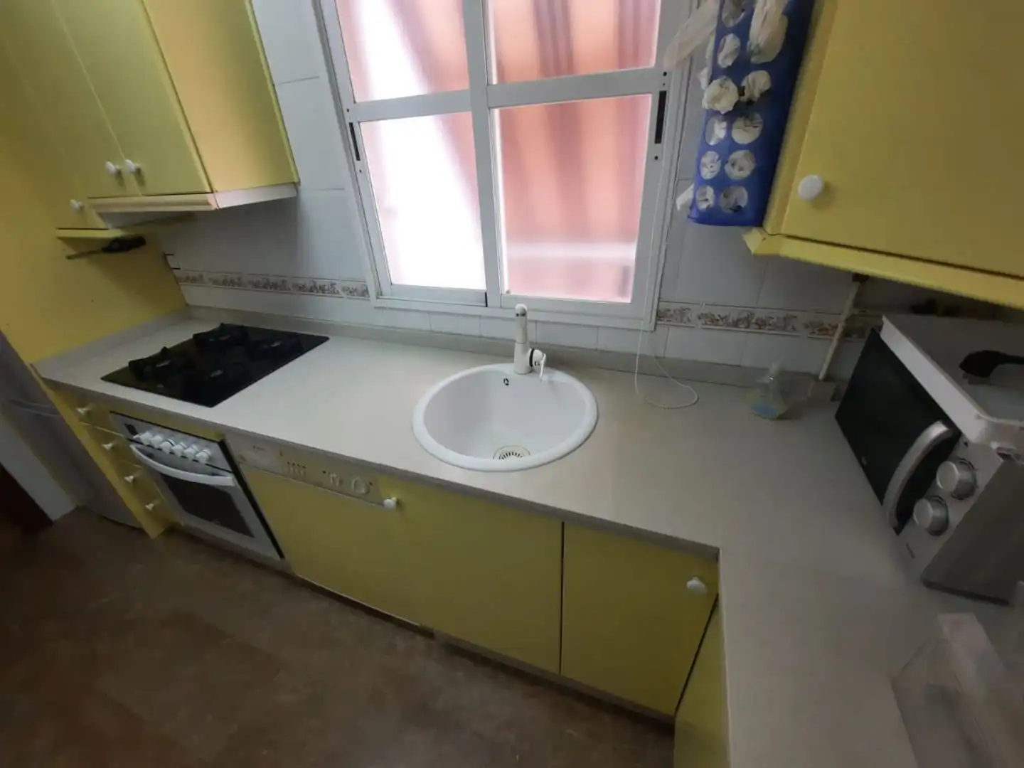Flat for rent in Calle Siete de Mayo, 7, Poniente-Sur Kitchen of Flat for rent in Córdoba Capital with Air Conditioner