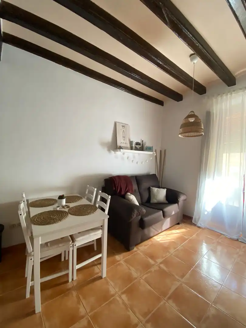 Loft de lloguer a Carrer de les Rodes, Centre Loft de lloguer a Carrer de les Rodes, Centre