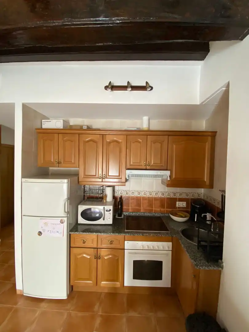 Loft de lloguer a Carrer de les Rodes, Centre Loft de lloguer a Carrer de les Rodes, Centre