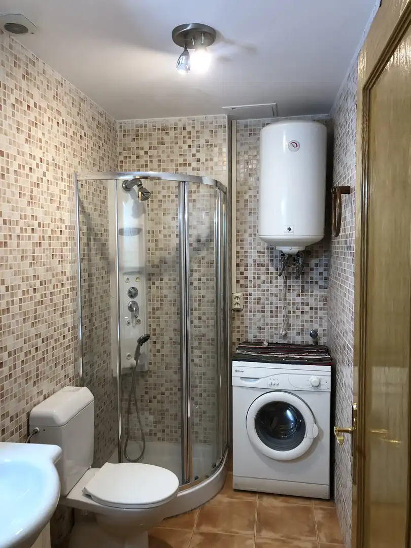 Loft de lloguer a Carrer de les Rodes, Centre Loft de lloguer a Carrer de les Rodes, Centre