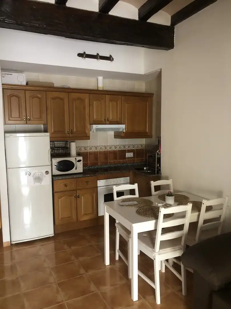 Loft de lloguer a Carrer de les Rodes, Centre Loft de lloguer a Carrer de les Rodes, Centre