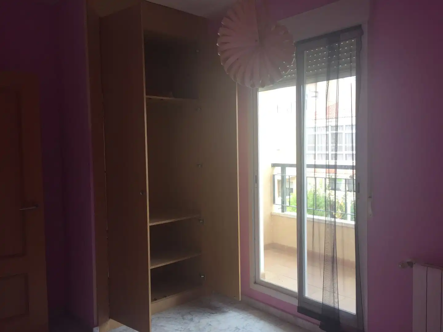 Einfamilien-Reihenhaus zur Miete in Calle Inés de Suárez, 21, Talavera la Real Schlafzimmer von Einfamilien-Reihenhaus zur Miete in Talavera la Real mit Klimaanlage, Heizung und Privatgarten
