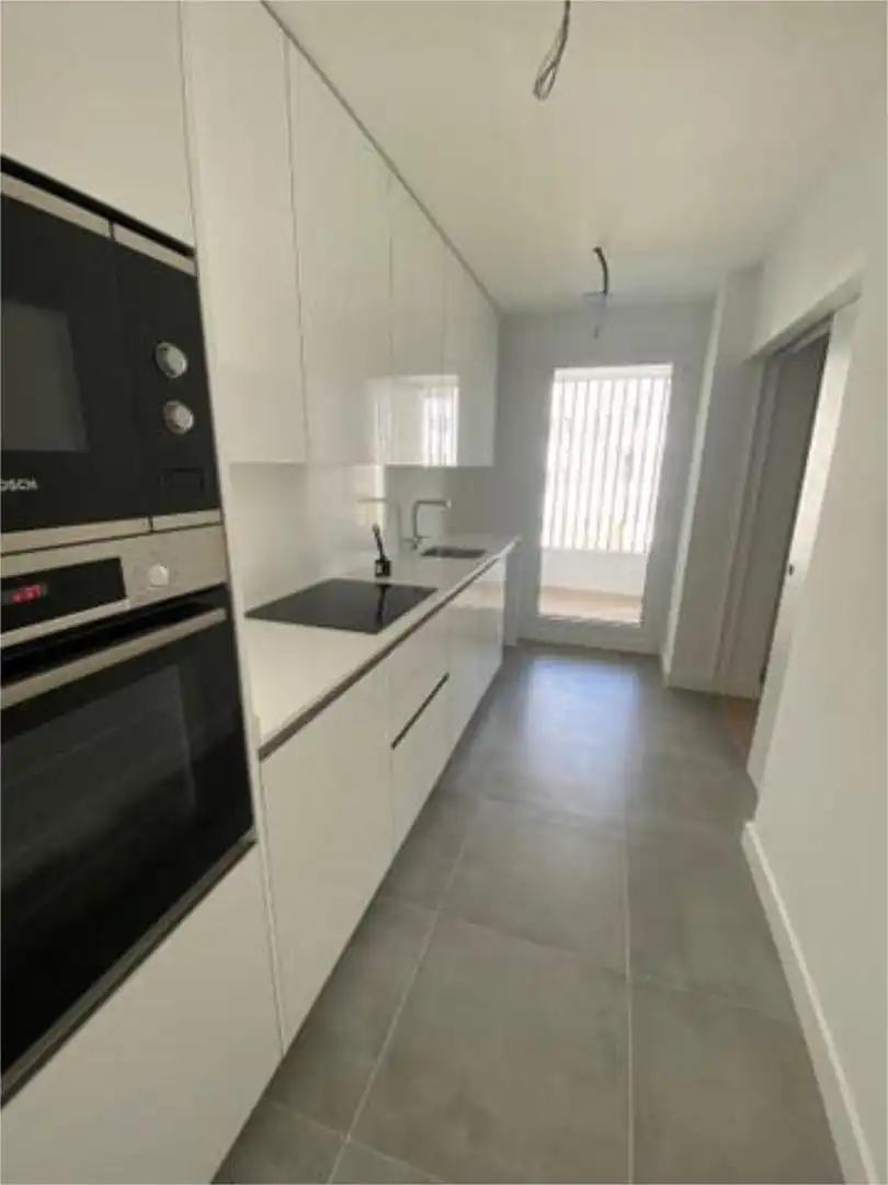 Cocina de Piso de alquiler en Málaga con Calefacción, Jardín privado y Terraza