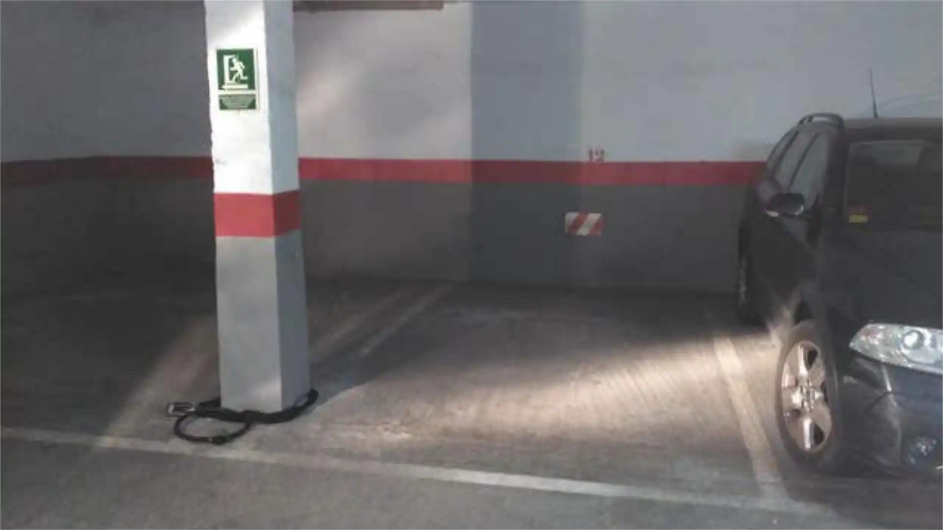 Garatge de lloguer a Ciudad Jardín - Tagarete - El Zapillo Aparcament de Garatge de lloguer en Almería