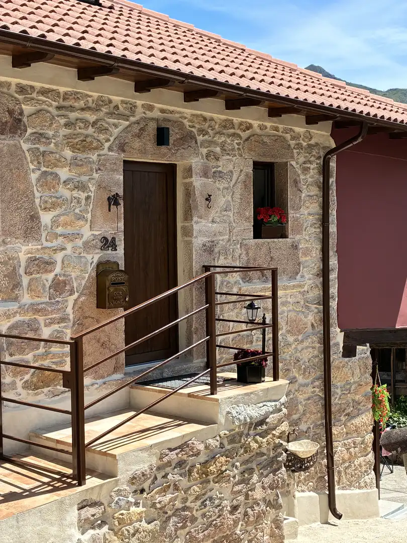 Finca rústica en venta en Carretera General, Somiedo Finca rústica en venta en Somiedo con Aire acondicionado, Calefacción y Parquet