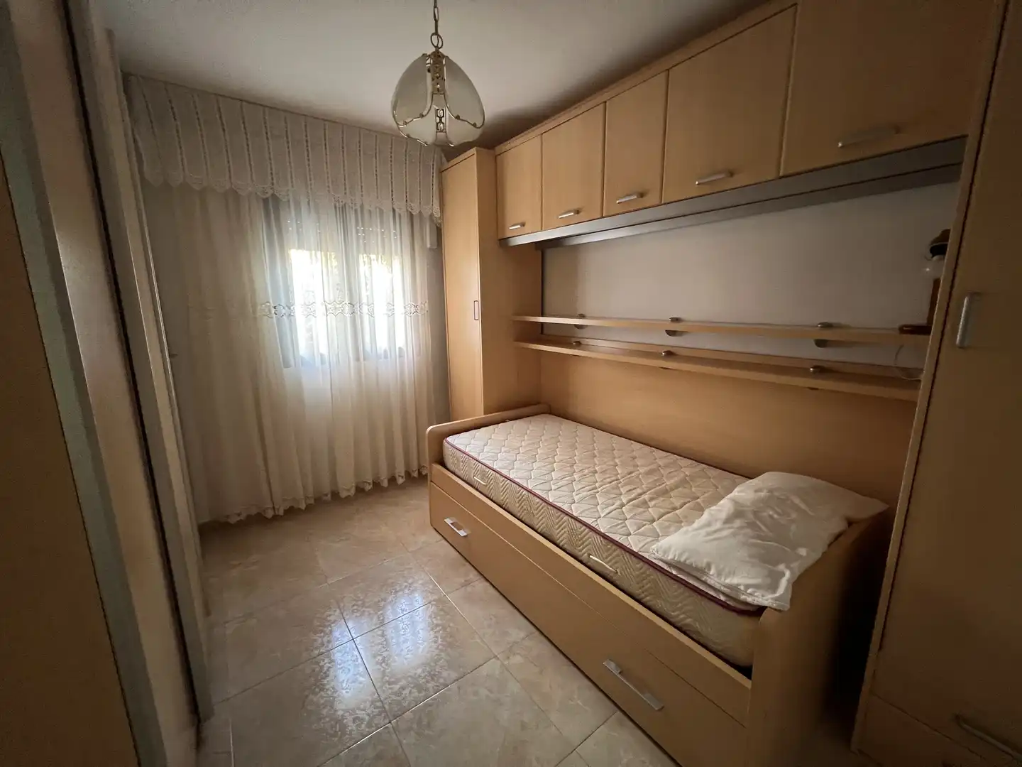 Piso en venta en Calle Cuartel de Simancas, 1, Palomeras Bajas Habitación de Piso en venta en Madrid con Aire acondicionado, Calefacción y Amueblado