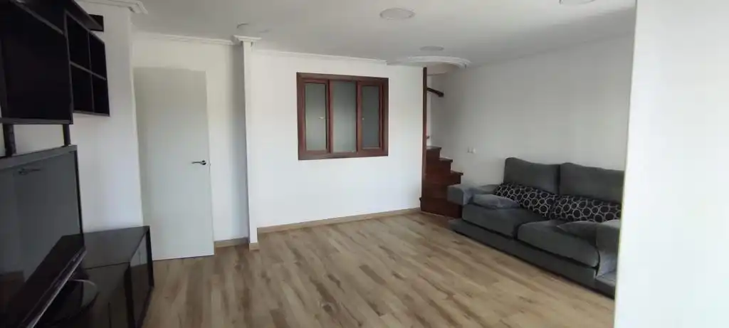 Wohnung zur Miete in Vitoria - Gasteiz mit Heizung, Parkett und Terrasse