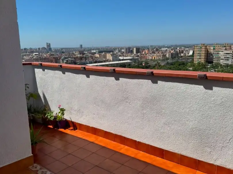 Attic for sale in Carrer Esmaragda, 4, Les Planes Terrace of Attic for sale in L'Hospitalet de Llobregat with Air Conditioner and Terrace
