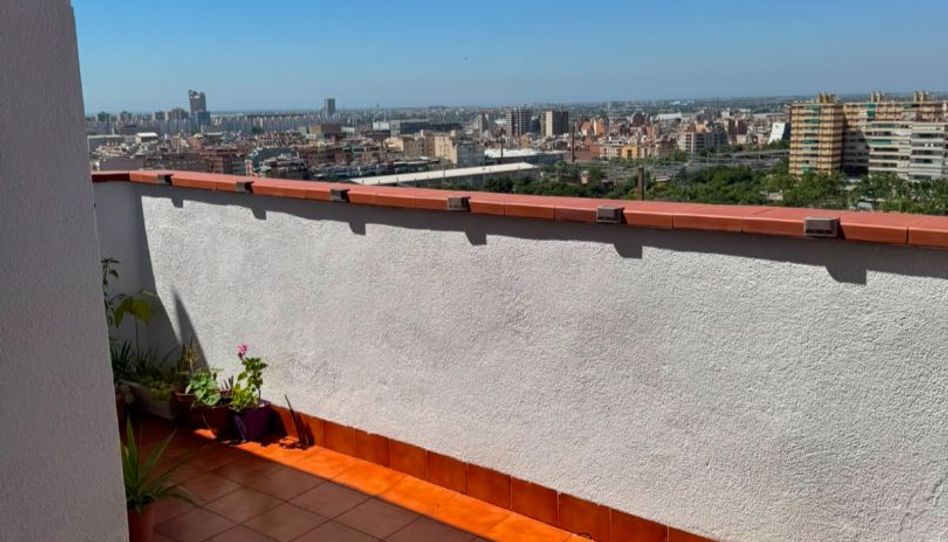 Àtic en venda a Carrer Esmaragda, 4, Les Planes, L'Hospitalet de Llobregat - imatge 1 Foto 1 de Àtic en venda a Carrer Esmaragda, 4, Les Planes, L'Hospitalet de Llobregat