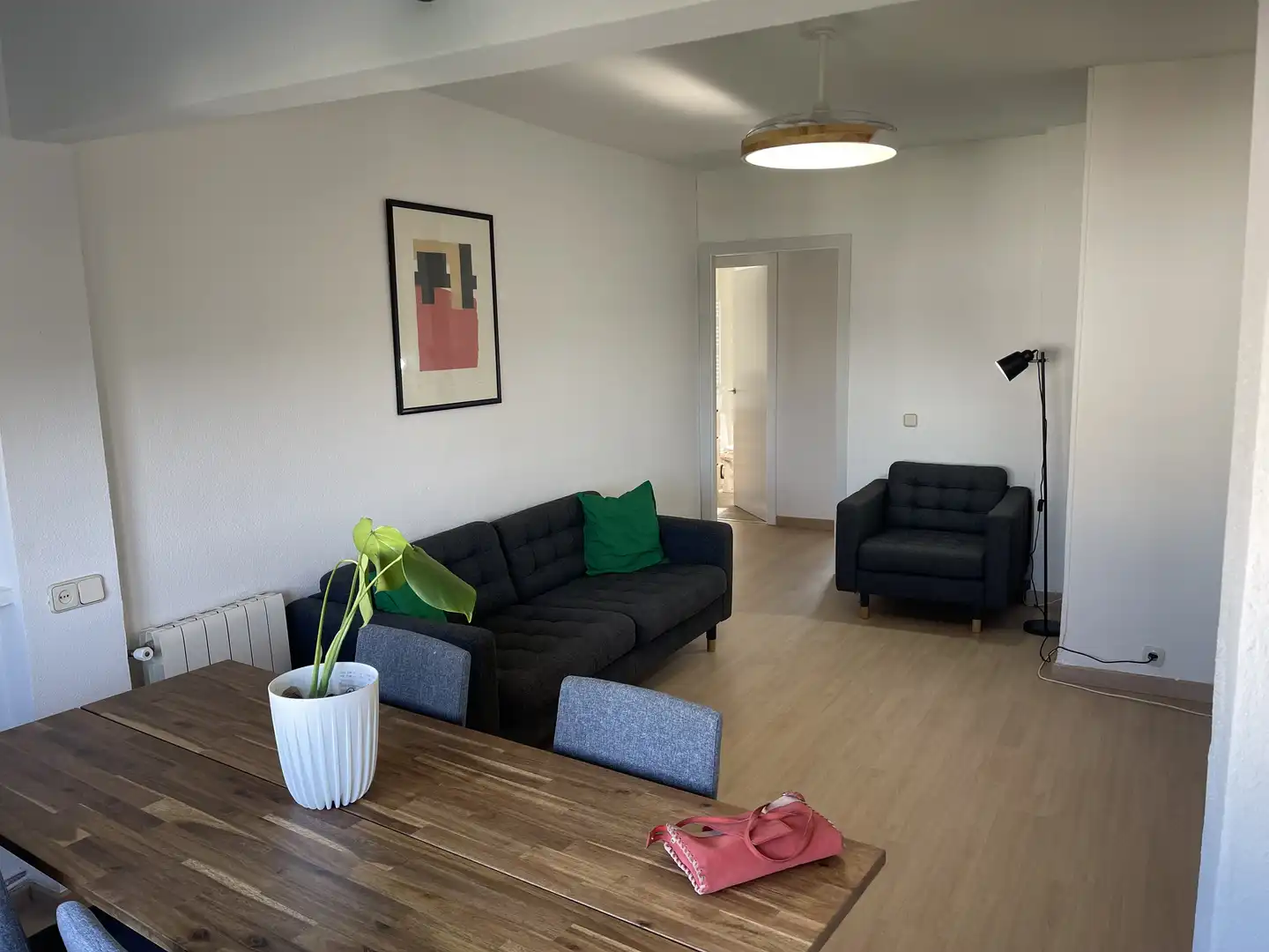 Pis de lloguer a Calle Corozal, 4, Pinar del Rey Sala d'estar de Pis de lloguer en Madrid amb Calefacció, Parquet i Moblat