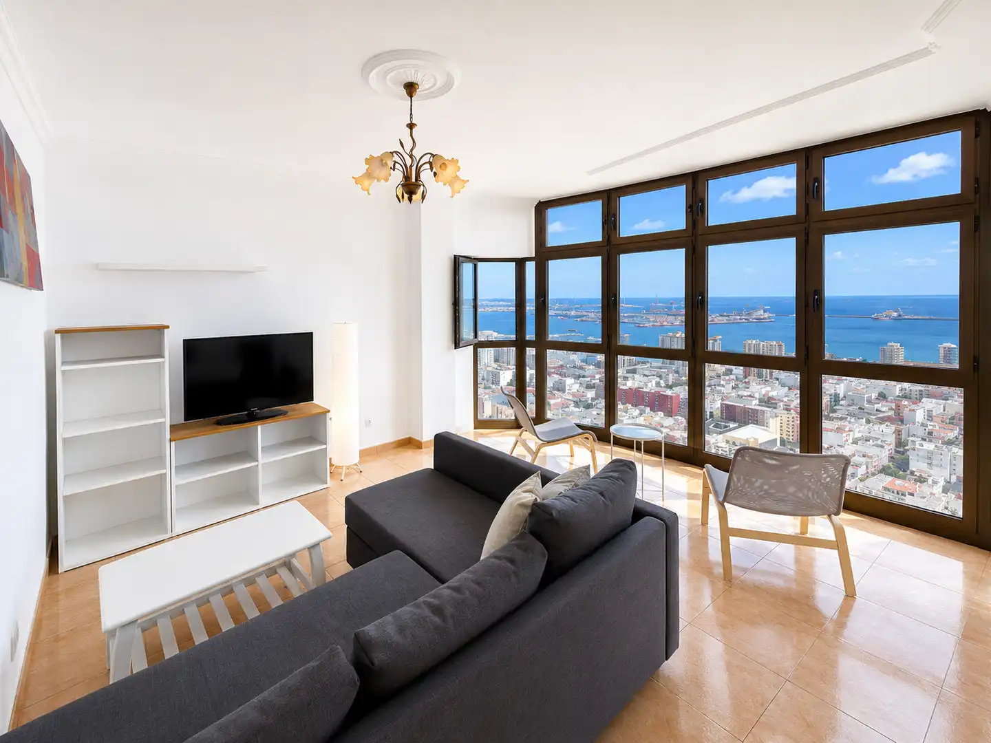 Wohnung zur Miete in Calle Cádiz, 24, Schamann - Rehoyas