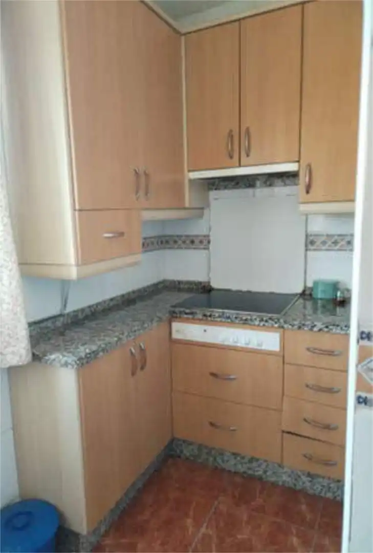 Piso de alquiler en Oeste Cocina de Piso de alquiler en Mérida con Terraza, Trastero y Amueblado