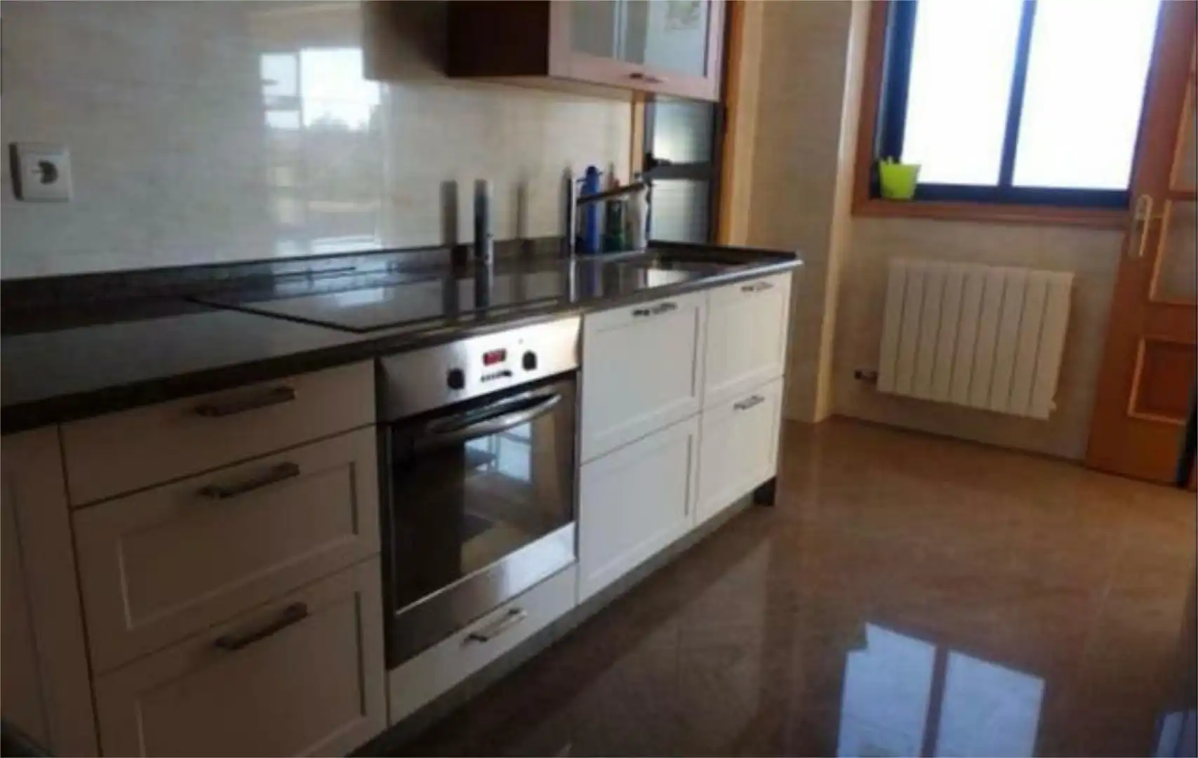 Ático en venta en Ponteareas Cocina de Ático en venta en Ponteareas con Calefacción, Terraza y Trastero