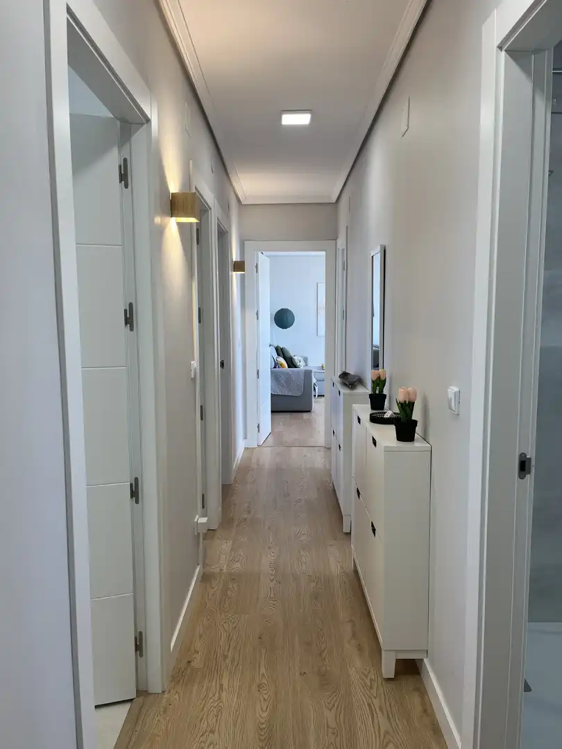 Piso de alquiler en Calle Obispo Menéndez Luarca, 5, Cuatro Caminos Piso de alquiler en Santander con Calefacción, Jardín privado y Parquet