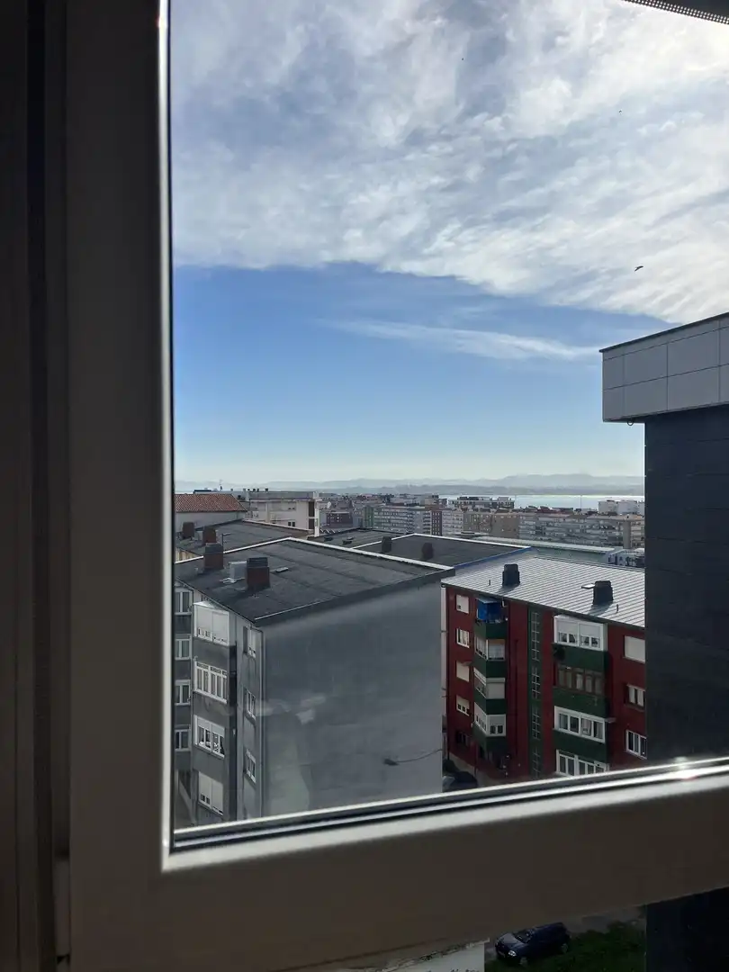 Piso de alquiler en Calle Obispo Menéndez Luarca, 5, Cuatro Caminos Vista exterior de Piso de alquiler en Santander con Calefacción, Jardín privado y Parquet