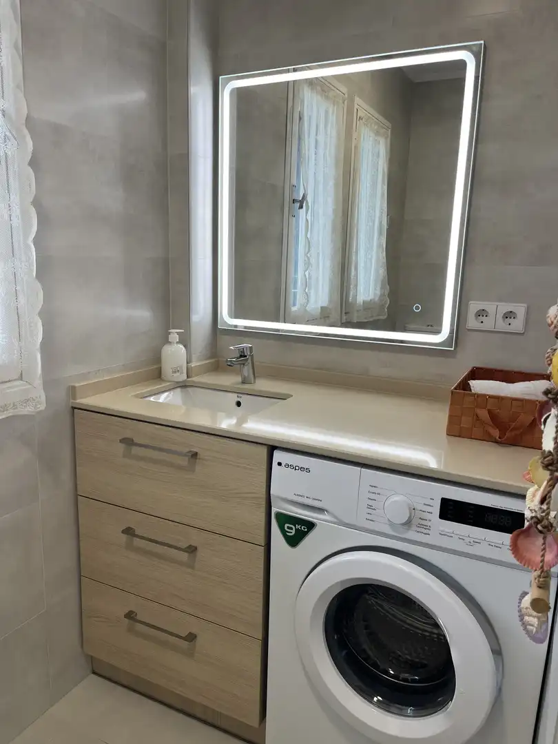 Piso de alquiler en Calle Obispo Menéndez Luarca, 5, Cuatro Caminos Baño de Piso de alquiler en Santander con Calefacción, Jardín privado y Parquet