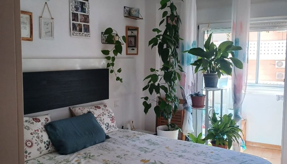 Piso en venta en Avenida de Cataluña, 152, La Jota, Zaragoza Capital - imagen 1 Foto 1 de Piso en venta en Avenida de Cataluña, 152, La Jota, Zaragoza Capital