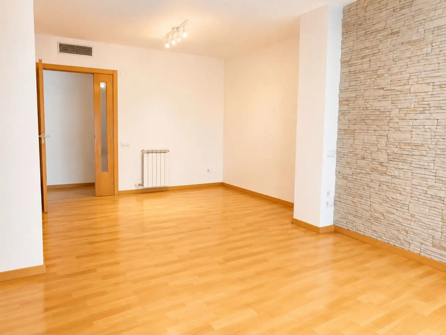 Flat for sale in Esplugues de Llobregat  with Air Conditioner and Terrace