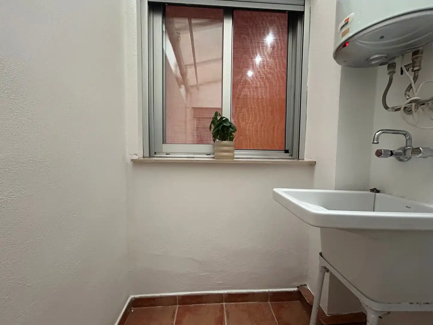 Flat for sale in Carrer Blasco Ibáñez, 66, La Vall d'Uixó Bathroom of Flat for sale in La Vall d'Uixó with Air Conditioner
