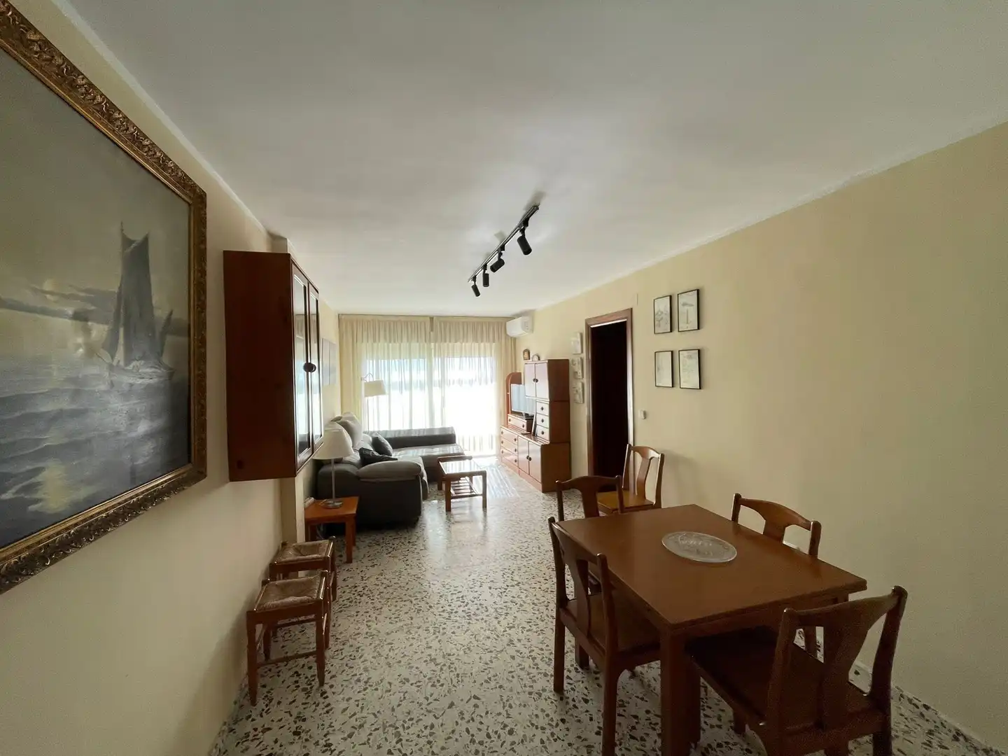 Living room of Flat for rent in Vélez-Málaga  with Air Conditioner, Terrace and Balcony