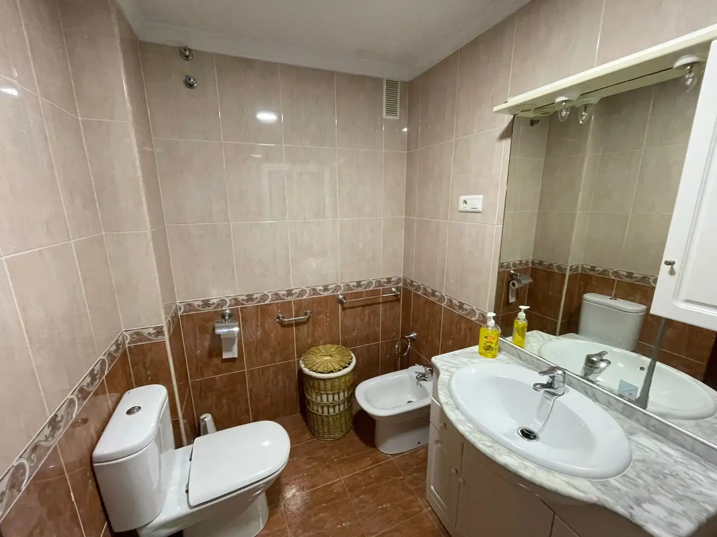 Bathroom of Flat for rent in Vélez-Málaga  with Air Conditioner, Terrace and Balcony